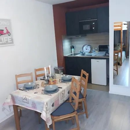 La Marmotte Cosy Vue Montagne & Parking شقة لابْريسْ
